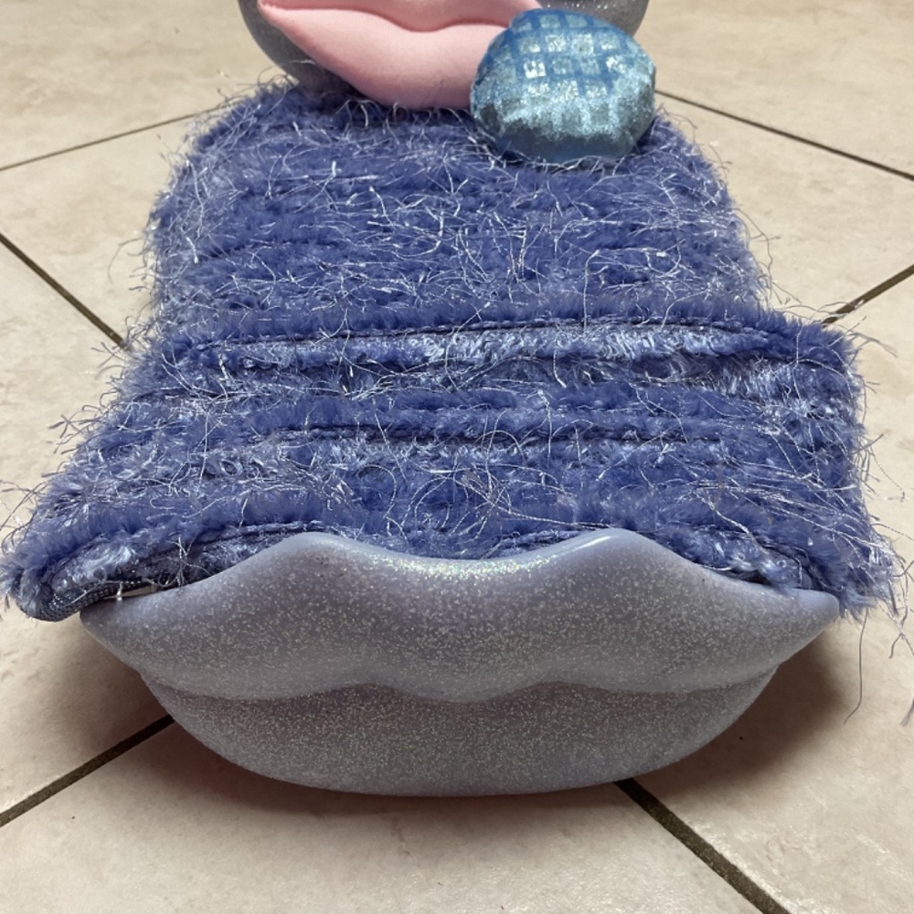 Bratz Funky Fashion Furniture Lip Bed 2000s Y2K - Picture 5 of 9